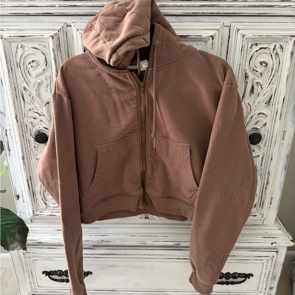 Cropped Zip-Up Hoodie in Mauve Taupe